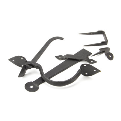 Gothic Thumb Latch