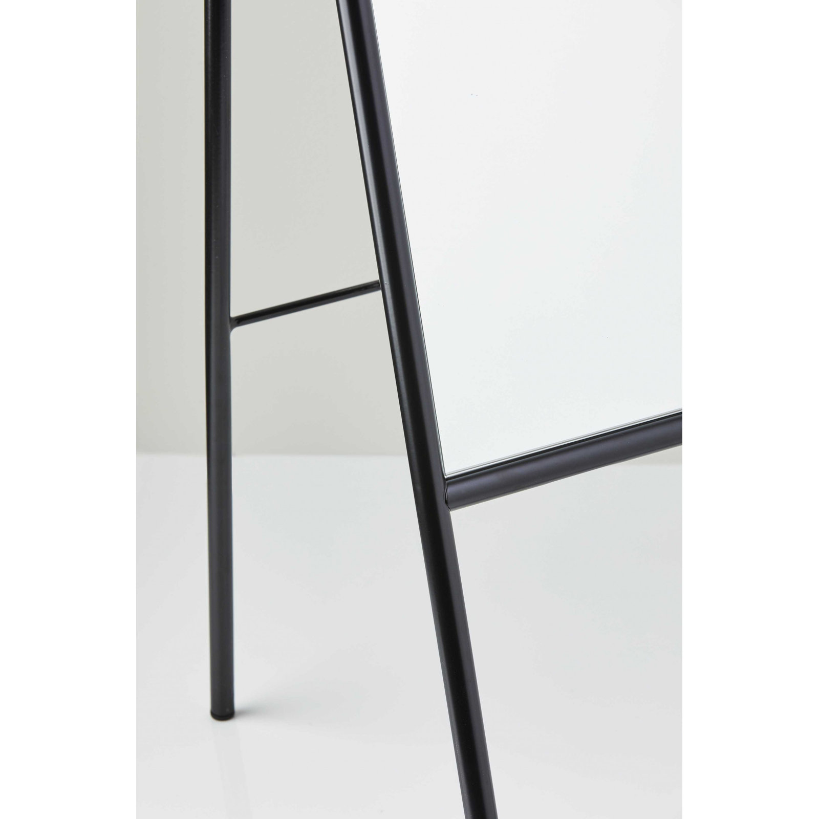 Hull Metal Flat Floor Mirror