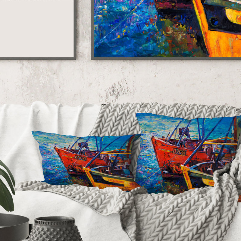 Coussins et housse de coussin Bateaux qui reposent sur l'eau pendant un coucher de soleil chaud, 16" x 16"