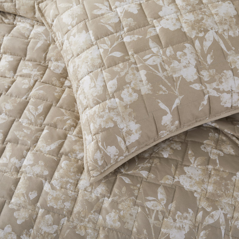 Polyester Floral Quilt, Light Khaki, Full/Queen + 2 Standard Shams