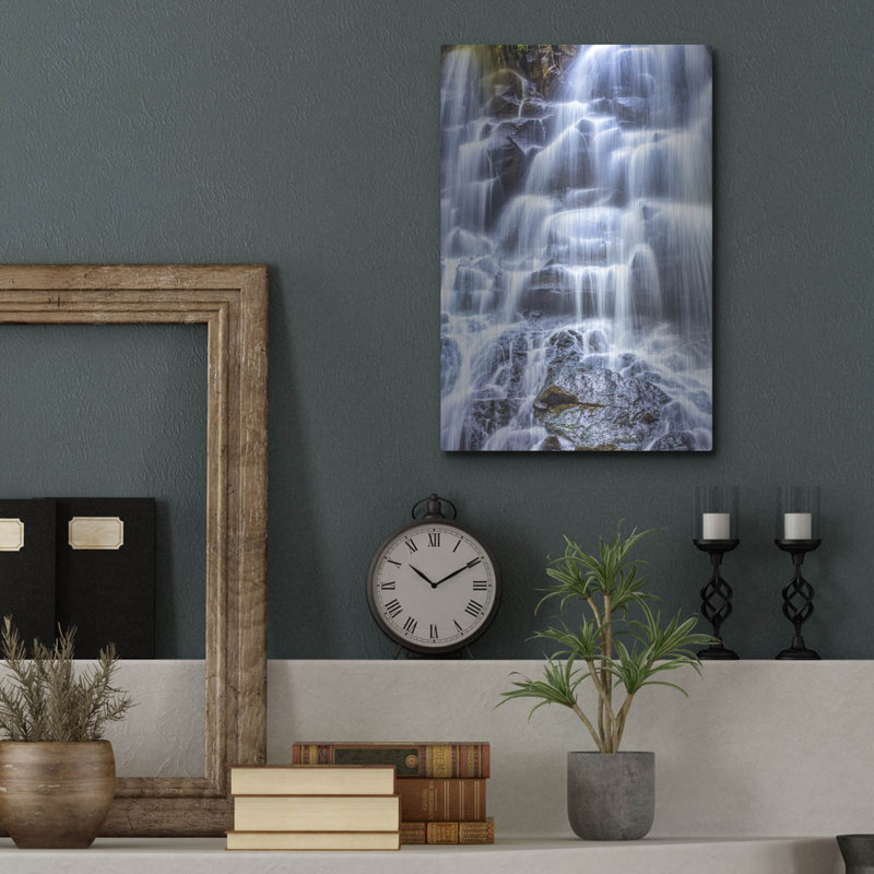 «Kanto Lampo Waterfall» par Mark A Paulda, H 16 po x l 12 po