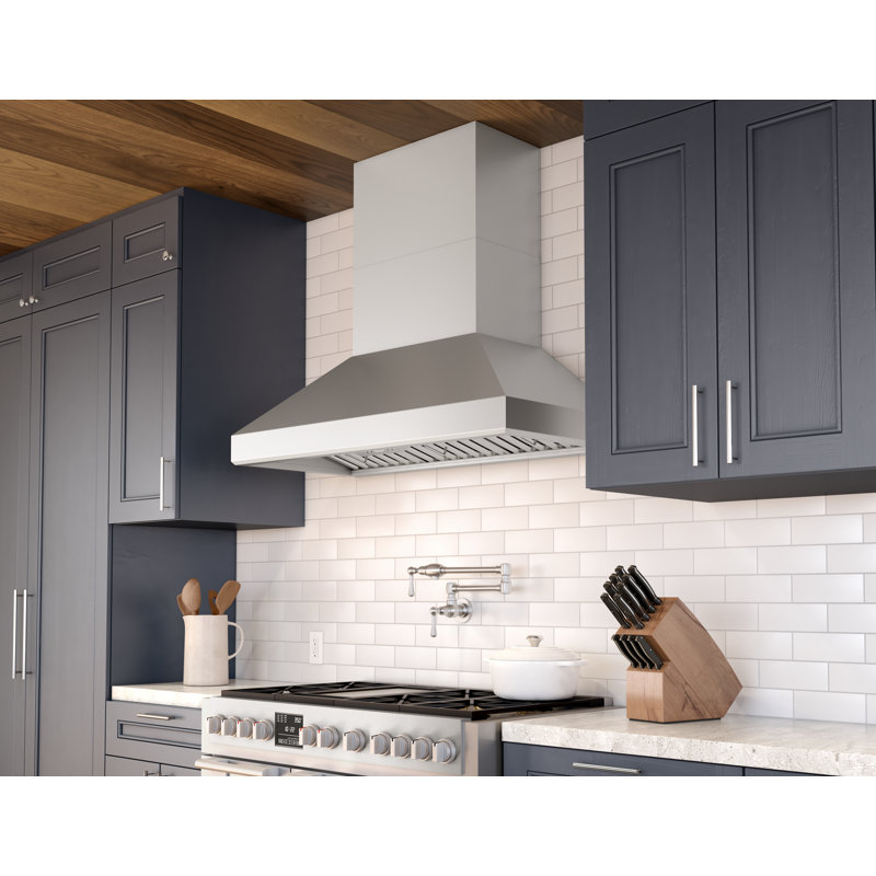 Pro 36" 750 CFM Wall Mount Range Hood in Stainless Steel with Nightlight