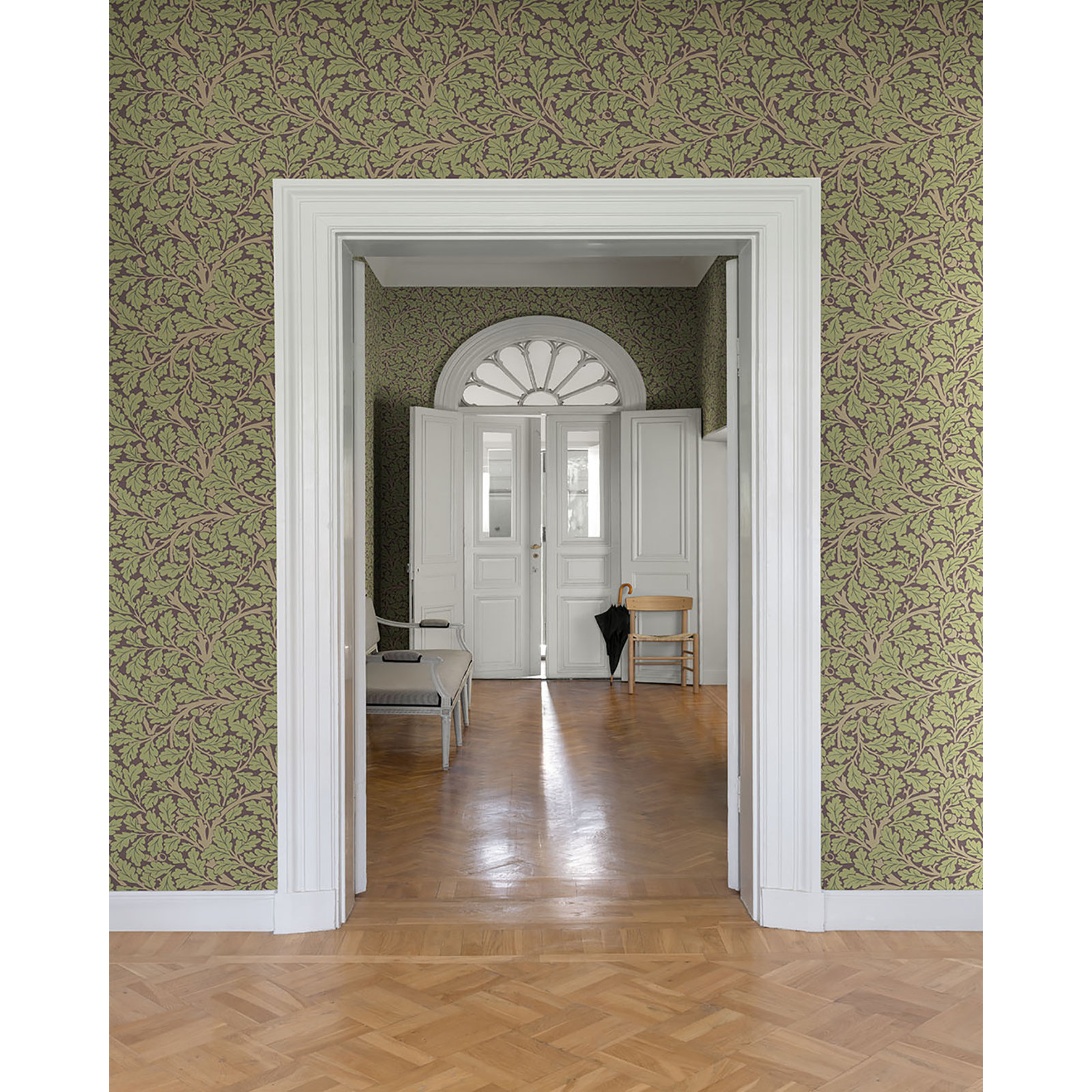 Oak Tree Modern Floral Wallpaper, Plum