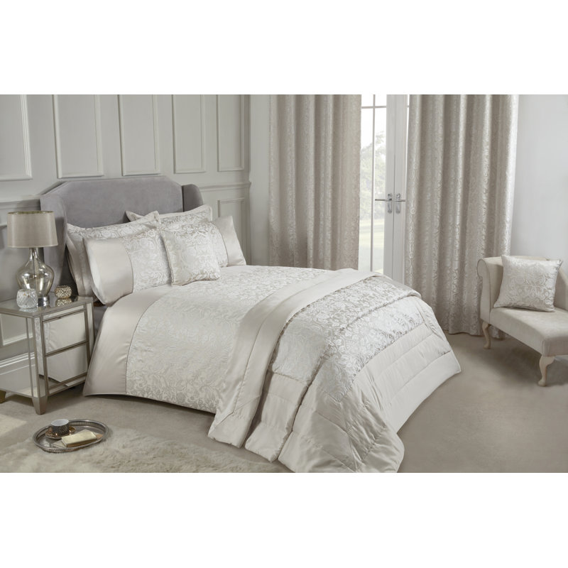 Eden Polyester Floral Bedspread, Cream