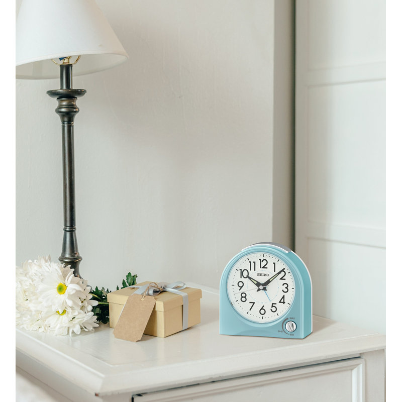 QHE204LLH Alarm Clock, Blue