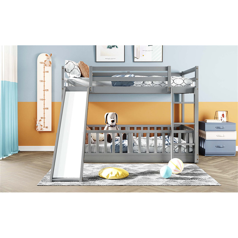 Lit superposé simple au-dessus de simple avec glissière convertible et échelle, pour économiser de l'espace et du plaisir - chambres à coucher pour enfants