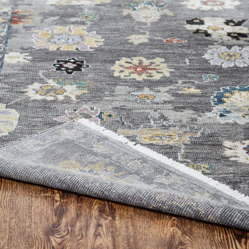 Timeless Fusion Wool Floral Area Rug in Gray, Rectangle 6' x 9'