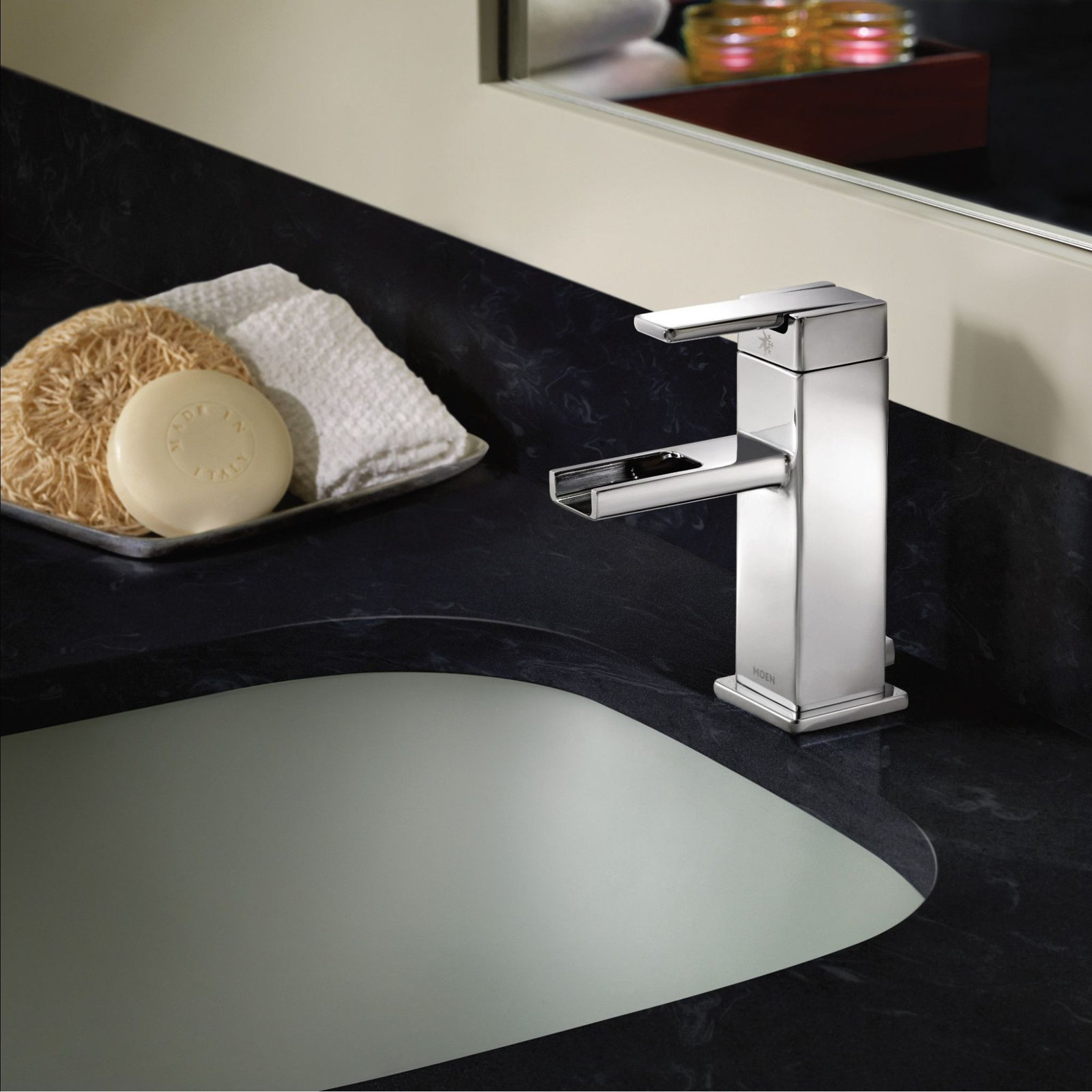 90 Degree Single-Hole Faucet with Drain, Chrome