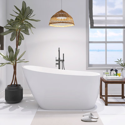 Baignoire de trempage autoportante en acrylique 55 po avec drain chromé et trop-plein à fente classique