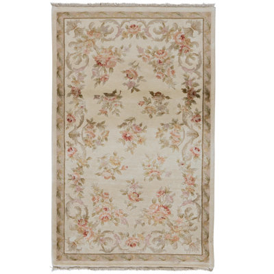 Tapis ivoire noué à la main de haute qualité