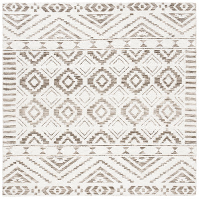 Bouley Tufted Performance Southwestern Rug