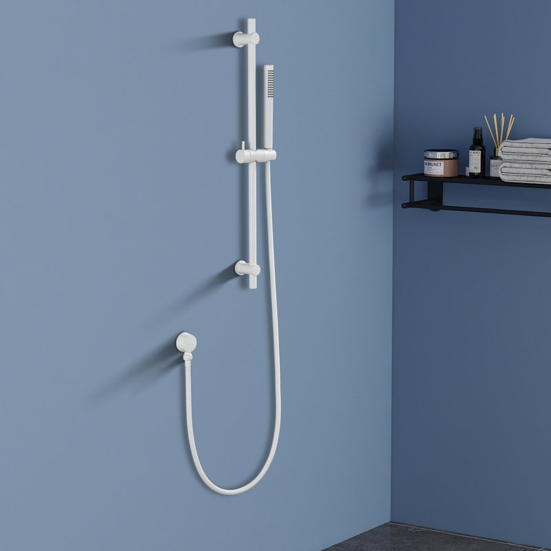 La barre d'appui coulissante en acier inoxydable SHOWERS comprend une pomme de douche à main et un tuyau de 69 pouces