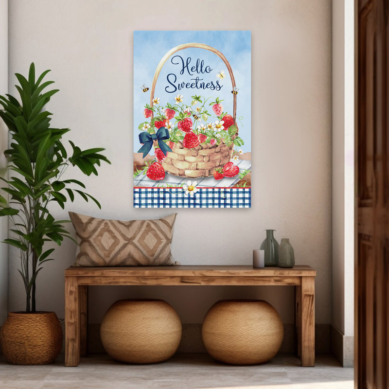Hello Sweetness Strawberry Basket - Art contemporain de panier de fruits fraises, H 48 po x l 32 po