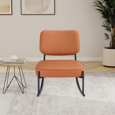 Petite chaise berçante rembourrée