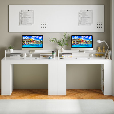 Bureau d'ordinateur l Hugheson