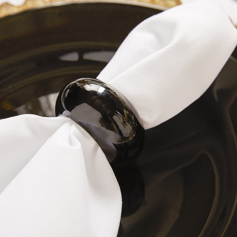 Rond de serviette, Noir