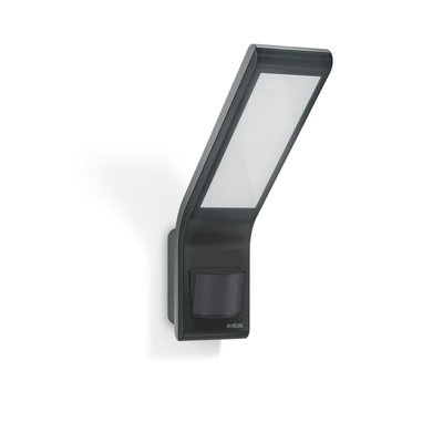 LED Outdoor Flood Light XLED Slim S PIR Motion Sensor Security Light 7.2 W 3000K