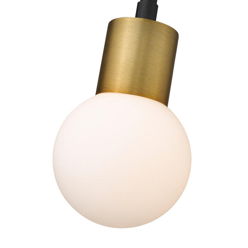 Luminaire suspendu en forme de globe à 1 lumière Ailse, Laiton, Opale