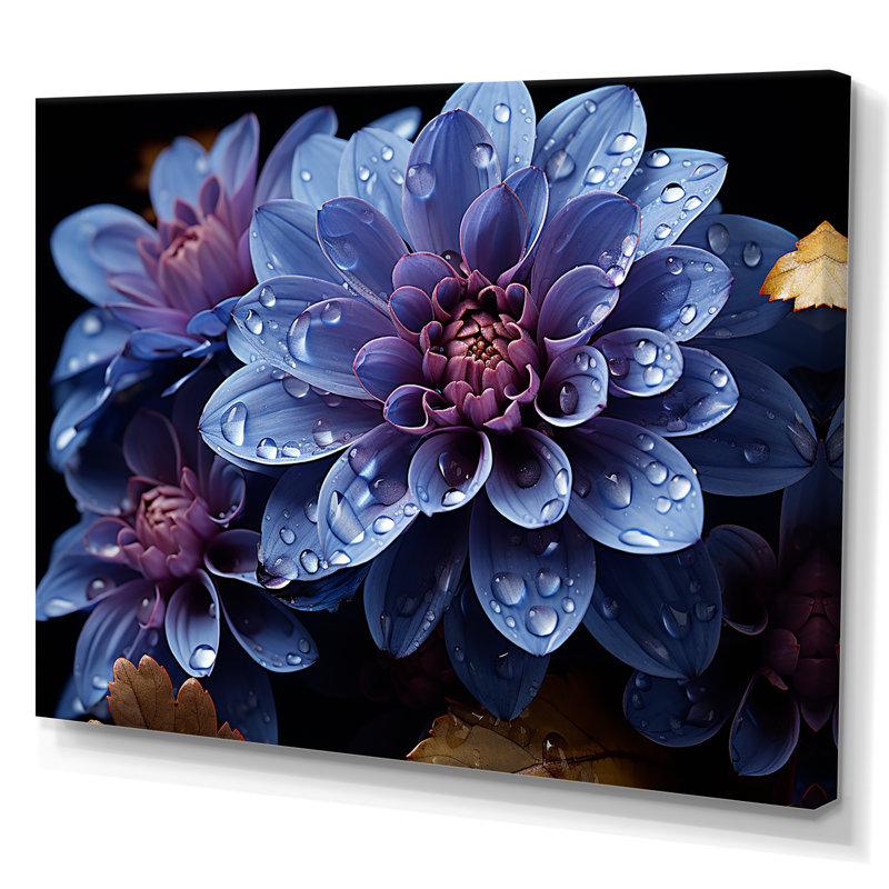 «Mums Nocturnal Elegance Midnight Indigo», reproduction sur toile, H 34 po x l 44 po x P 1,5 po, Toile tendue