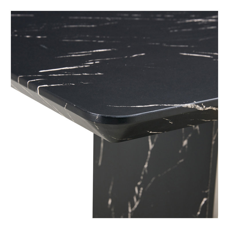 Ensemble de table et de chaises. Ensemble de salle à manger en panneau de fibres à densité moyenne à motif de marbre - 63 po x 35,4 po avec 4 chaises en polyuréthane avec un dossier élargi. Vous procure une sensation luxueuse.