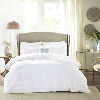 4 Piece King/ King Microfiber Duvet In Shabby Chic Style With Corner Ties White 21 Ruffled And