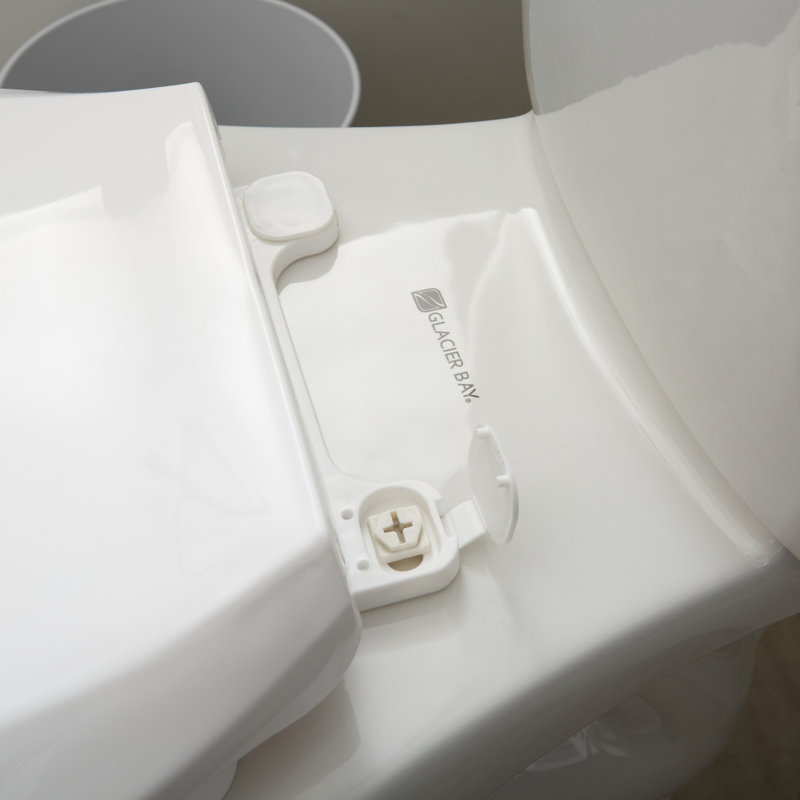 Round toilet seat