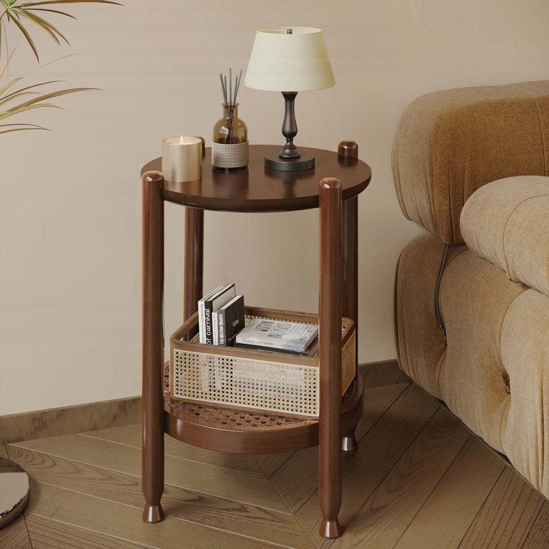 Table de bout ronde avec étagère de rangement en rotin tissé - bois rustique à 2 niveaux (brun rouge), Brun rouge