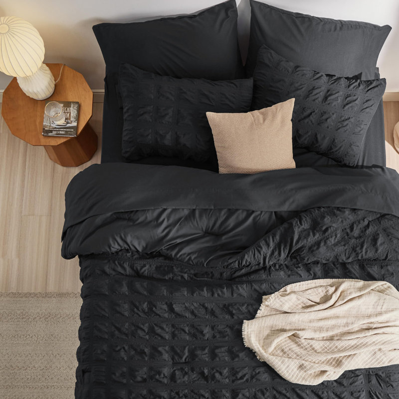 Bedsure Bed in a Bag King - 7 Pieces Plaid Seersucker Bedding Comforter Sets, Soft Lightweight Black Boho Bed Set with Comforters King Size, Sheets, Pillowcases & Shams