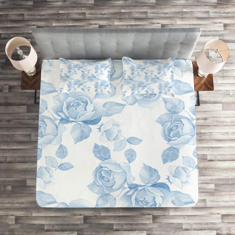 Farmhouse / Country Floral Coverlet