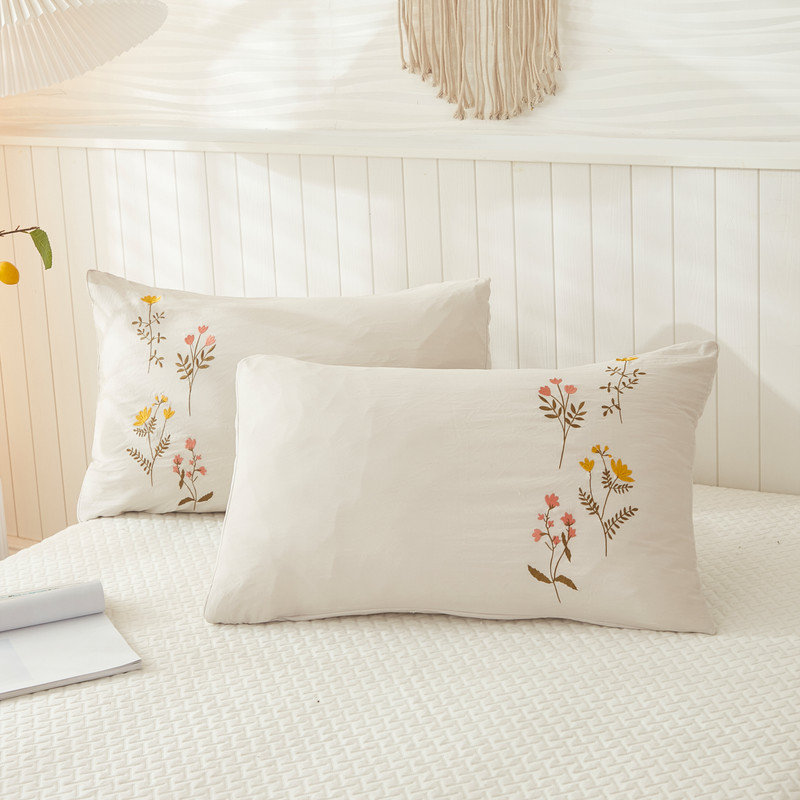 Flower Pillowcases, Cream Pillow Cases Set of 2, 100% Washed Microfiber, Boho Chic Farmhosue Embroidered Flower Pillow Cover, 2 Pack
