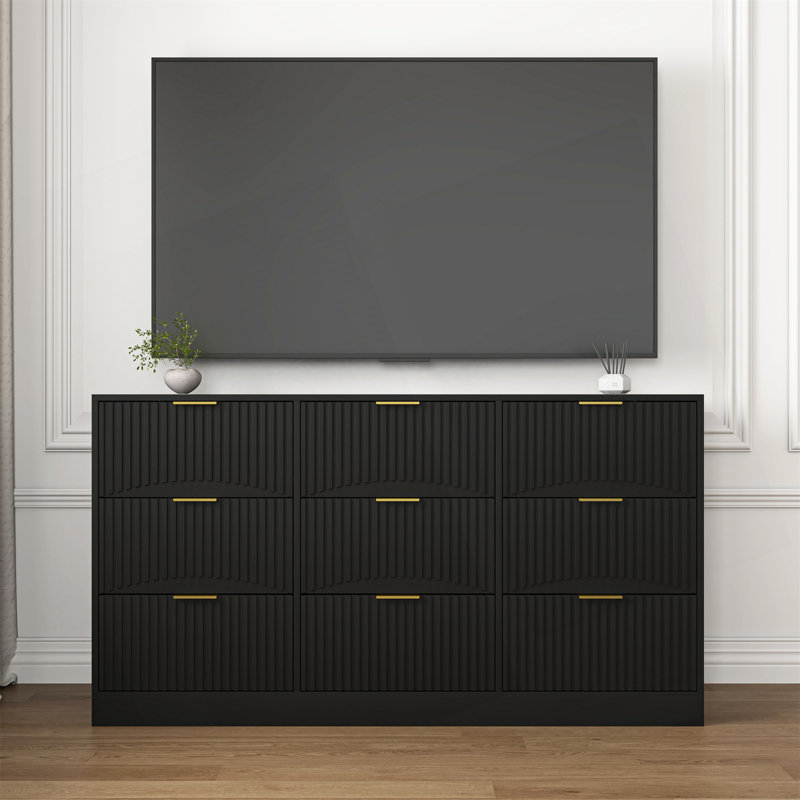 Grande commode à 9 tiroirs avec poignées dorées, rangement spacieux pour une décoration moderne et polyvalente