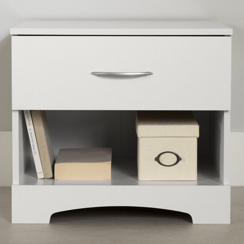Lochran 22.25'' W Nightstand, White