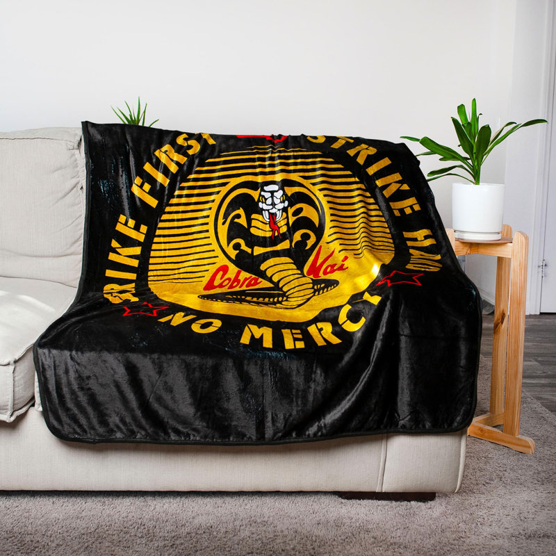 Premier jet de Cobra Kai Strike