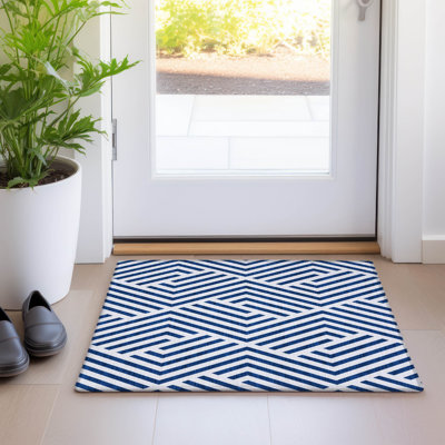 Tapis bleu marine intérieur / extérieur en polyester tissé à la machine Altair