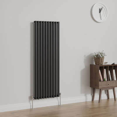 Shoshana Vertical Oval Panel Radiator