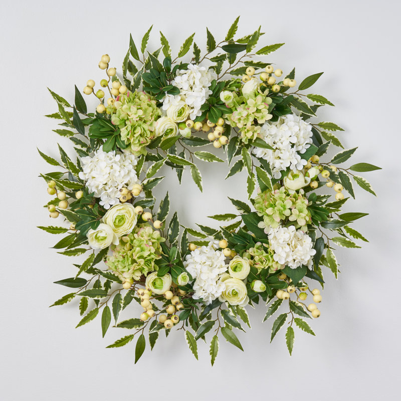 Couronne d'hortensia crème, verte, renoncule, baie, printemps, été, porte d'entrée, H 26 po x l 26 po x P 6 po