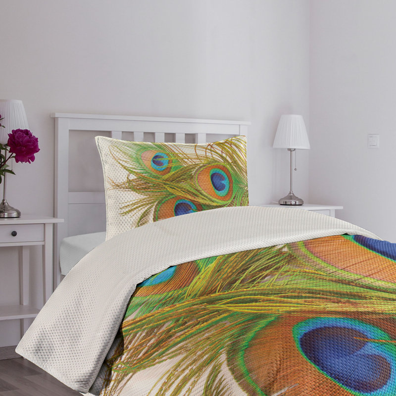 Twin White Quilted Bedspread Set with Peacock Design