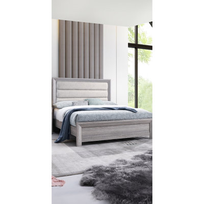 Lit très grand au design contemporain avec panneau, finition en bois flotté et tête de lit Channel