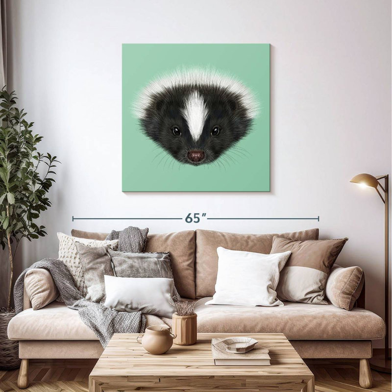 Crowle Skunk Head, 39" H x 39" W