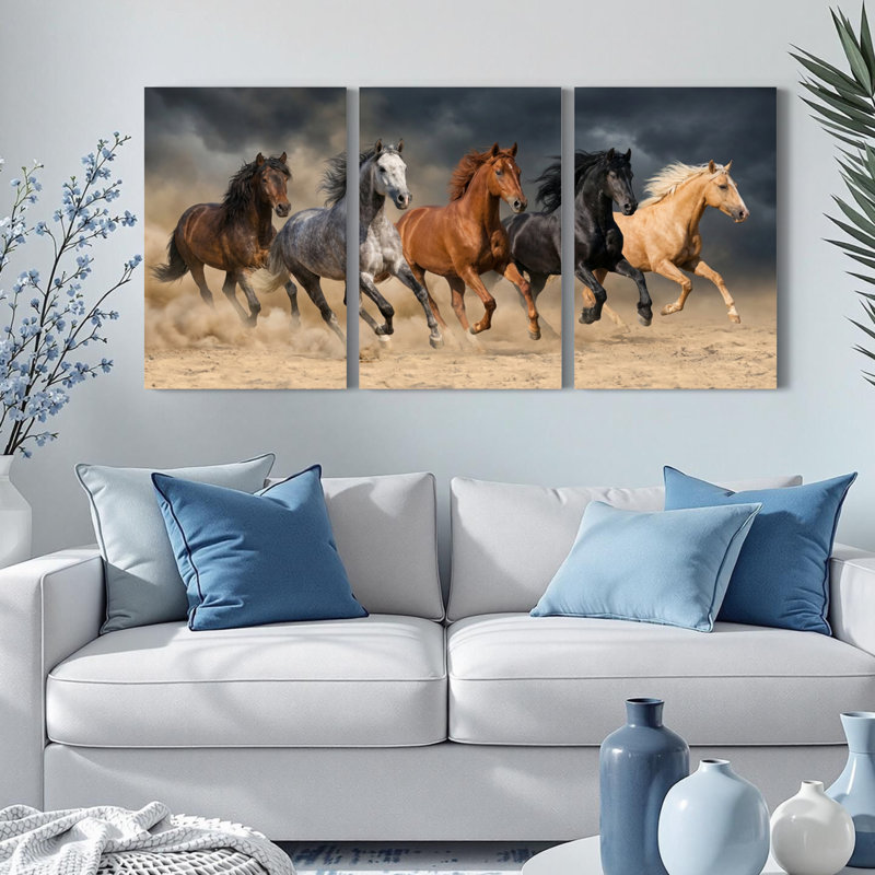 Ensemble de 3 tableaux sur toile représentant des chevaux au galop, 2436