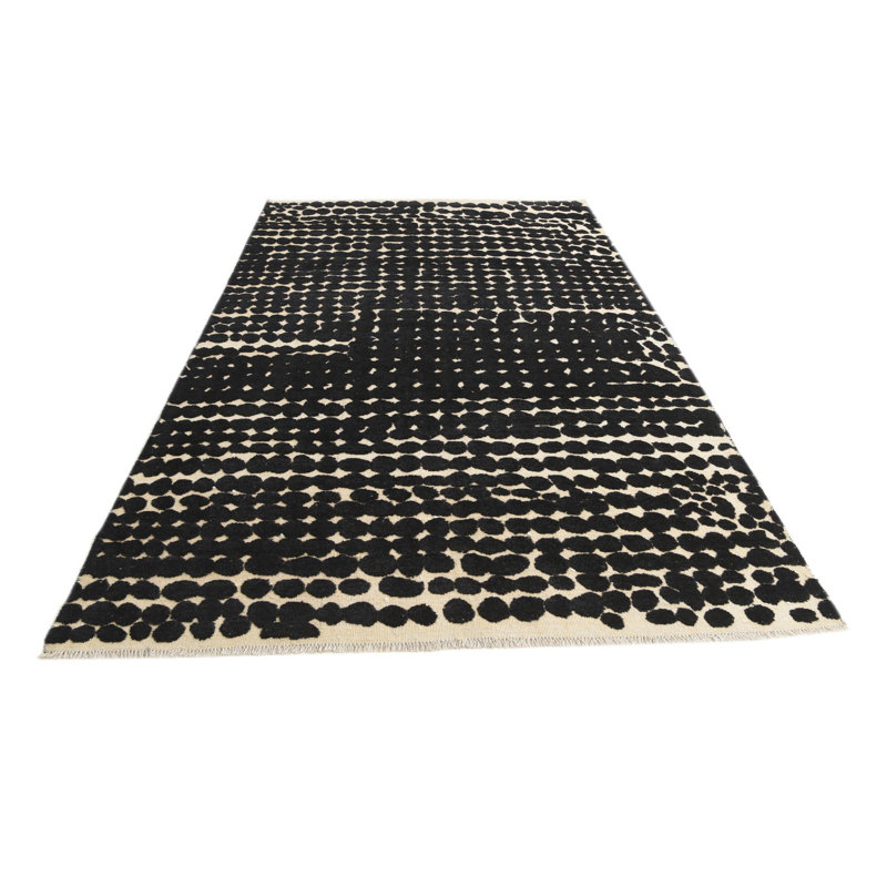 Tapis noir Oropeza