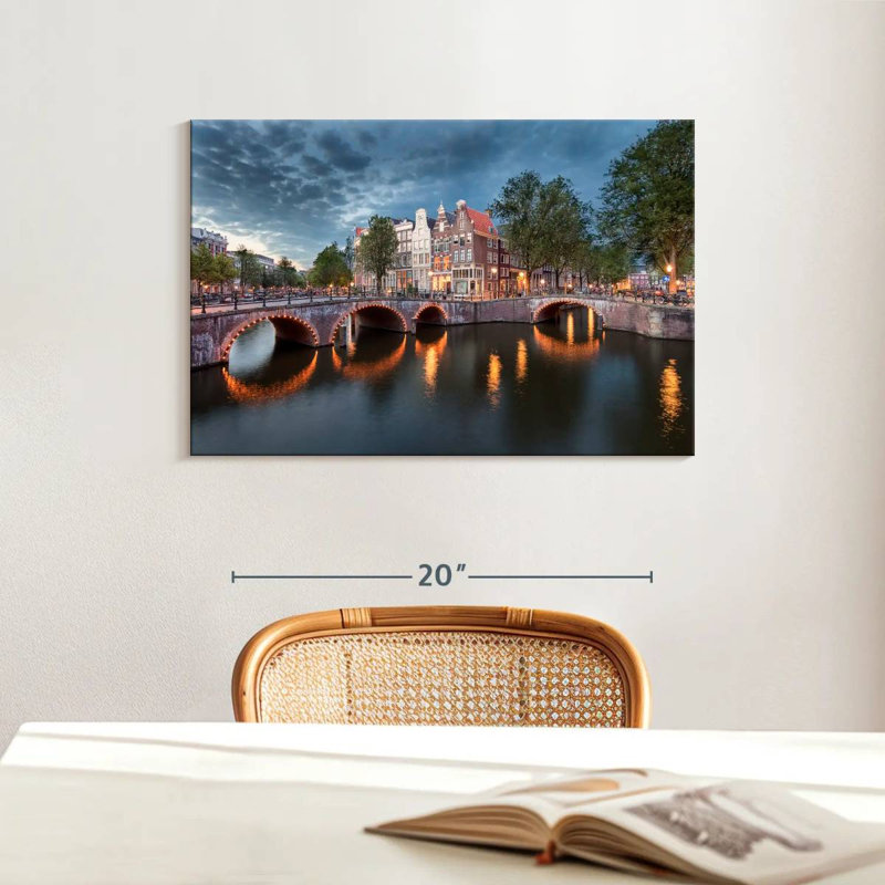 Canaux du pont Sirci Amsterdam
