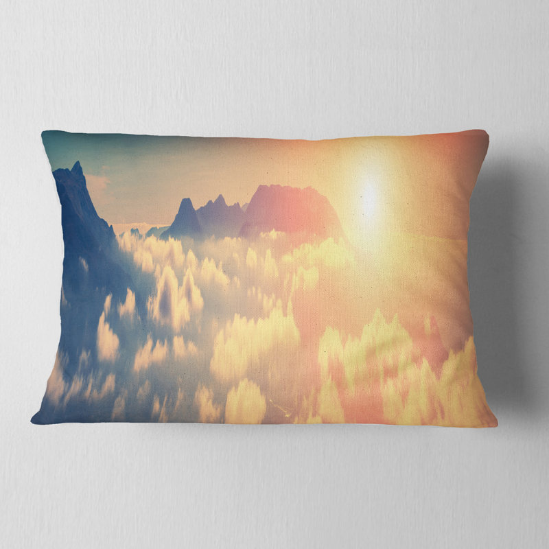 Ciel au-dessus de nuages flottants - coussin à imprimé paysage