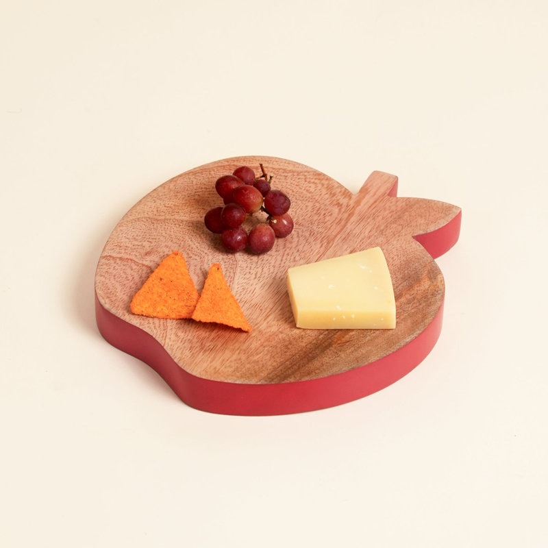 Apple-Shaped Mango Wood Serving Board with Coloured Edge – Wooden Cheese & Charcuterie Board, 24 cm