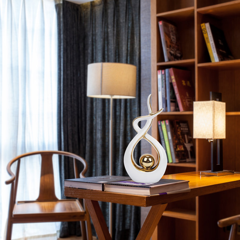 Sculpture moderne moderne en céramique, H 10,6 po x l 6,69 po x P 2,36 po, Blanc