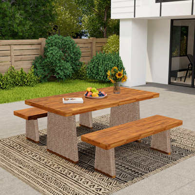 Ensemble repas d'extérieur 3 pièces en bois d'acacia avec pieds en rotin tissé à la main