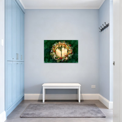 Couronne de Noël avec bougies et décorations
