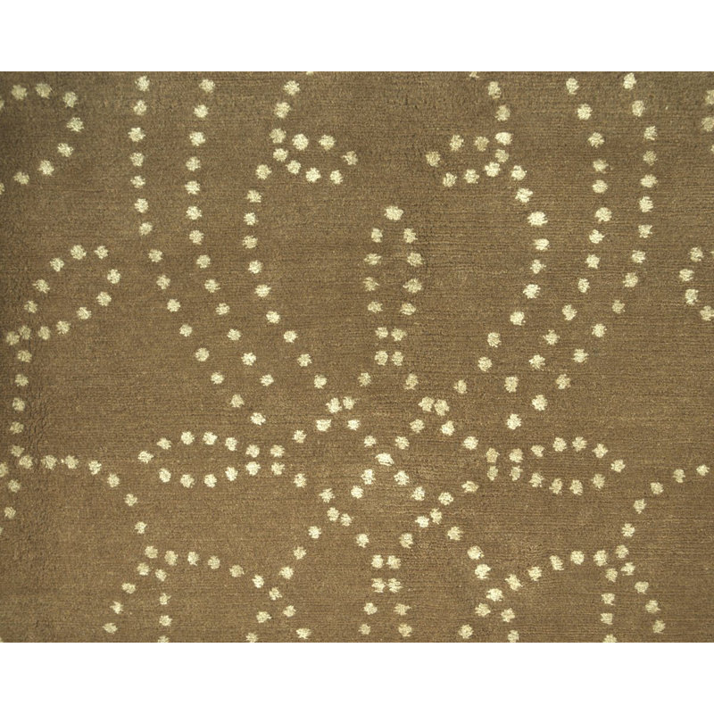Tiara Hand Woven Silk and Wool Floral Area Rug, Rectangle 6' x 9'