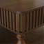 Table basse carrée à plateau relevable cannelé avec rangement caché et ouvert-784332437