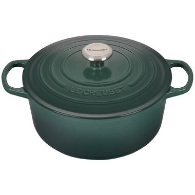 Le Creuset Signature Enameled Cast Iron Chef's Oven, 7.5-Quart on Food52